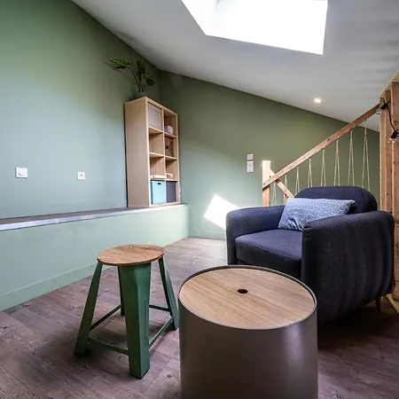 Le Chartreuse / Rent4night *